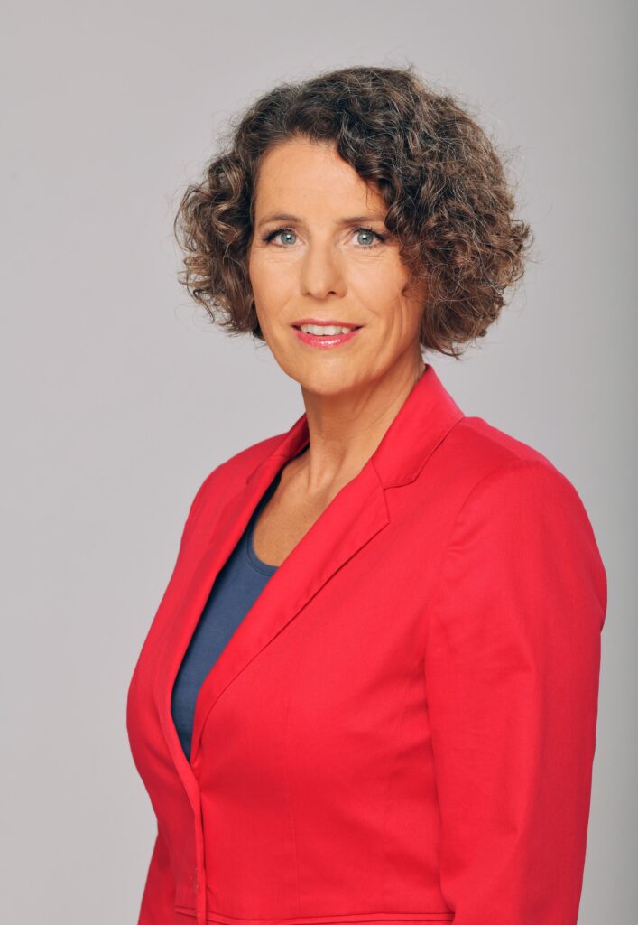 Astrid Spielberger als Redaktionsleiterin „Aktuelle News-, Service- und Infotainment-Magazine“