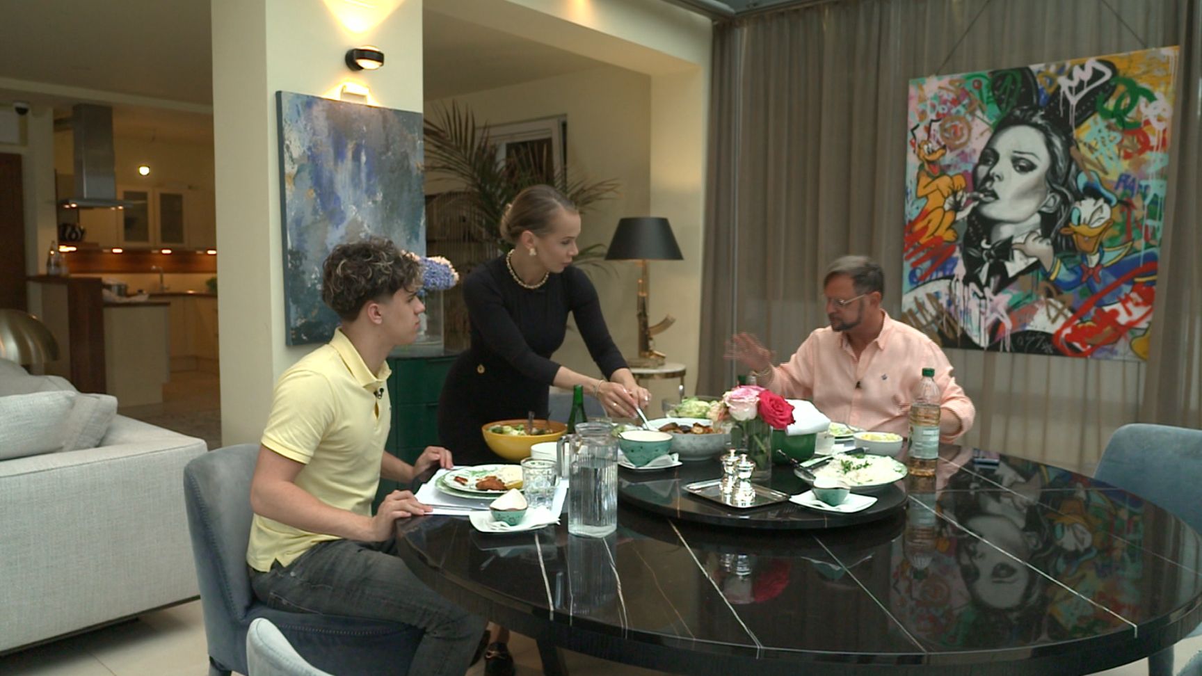 Die Kalteneggers: Samuel, Katarina und Helmut in einer Doku-Reality zu sehen auf Puls 4 und Joyn